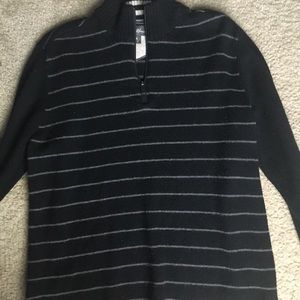Men medium Eddie Bauer sweater